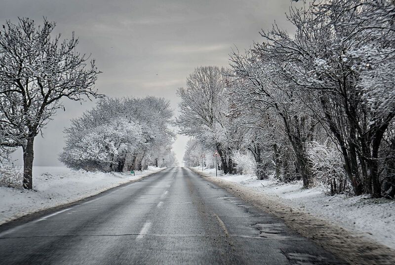 Winter road фото превью