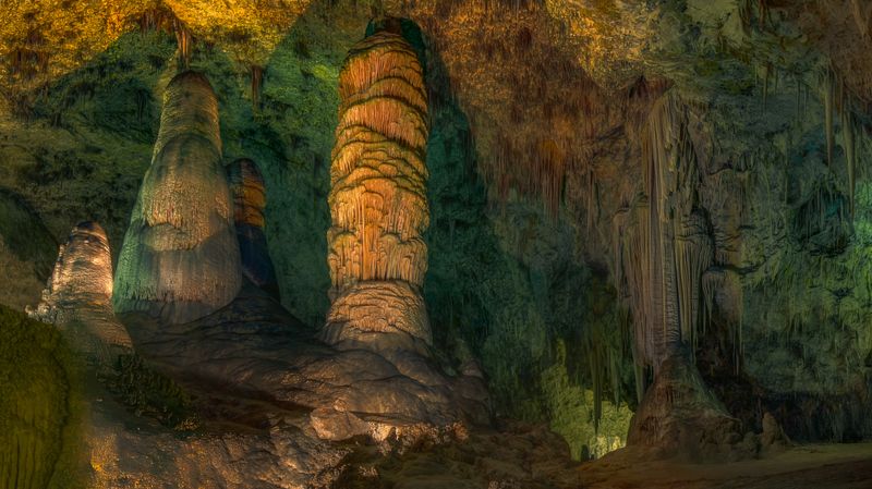 Сталогмиты и сталоктиты фото превью