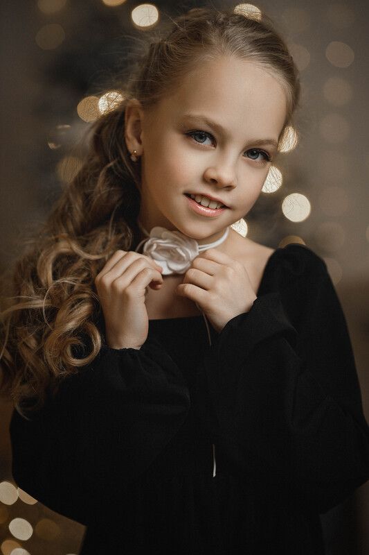 девочка, портрет, фотосессия, girl, young, portrait, творческий портрет, детский портрет, young girl, дети, children, детская фотография, детская фотосессия, постановка, постановочная фотография, girl portrait, фотопроект, fine art Вика фото превью