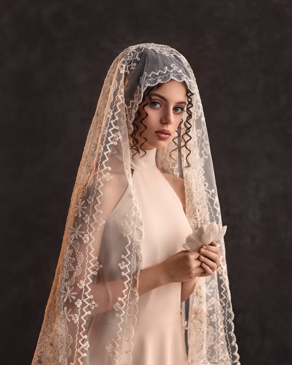 , Елена Михайлова