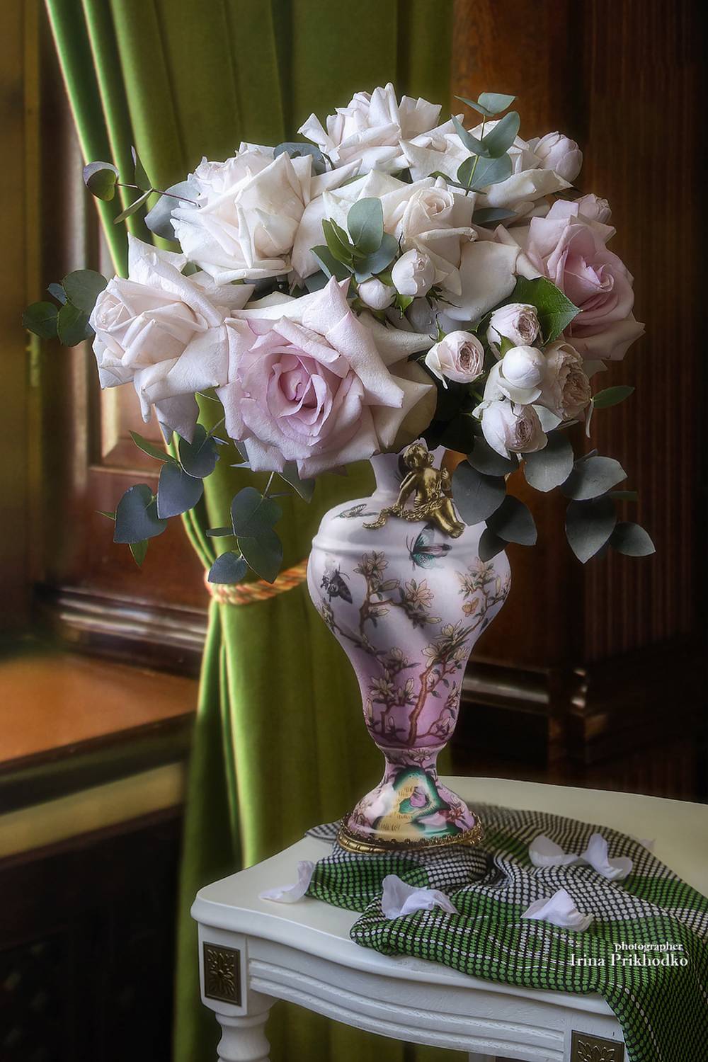 натюрморт, букеты, ваза, интерьер, розы, Приходько Ирина