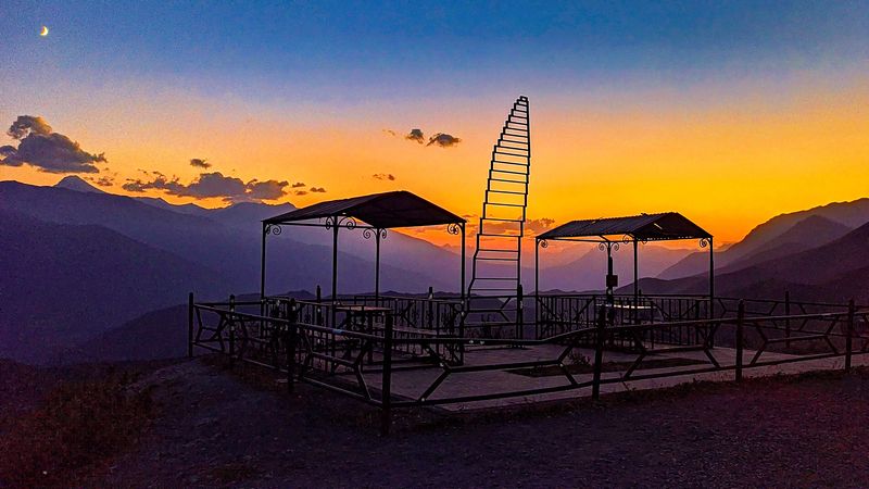 Закат в горах. фото превью