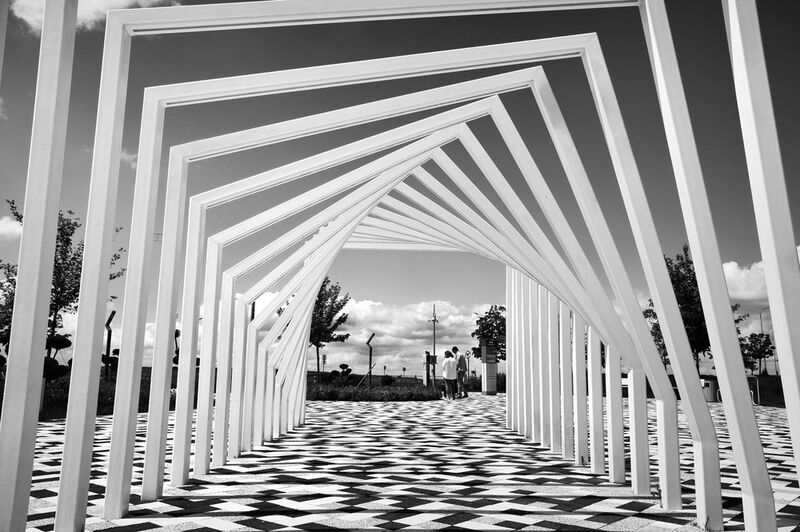 города, реальность, геометрия Сквозь плывущую реальность фото превью