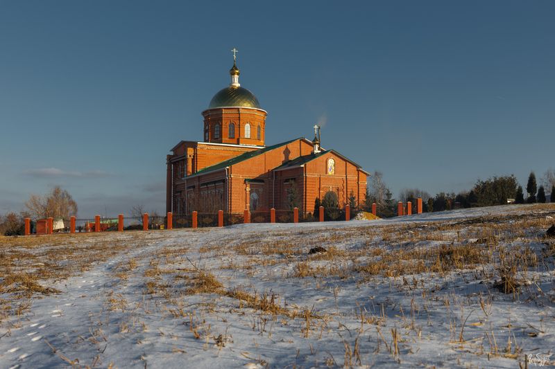 Храм Рождества Христова в селе Мокрый Корь. фото превью