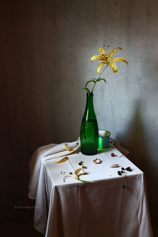 натюрморт, лето с жёлтой лилией 2 фото превью