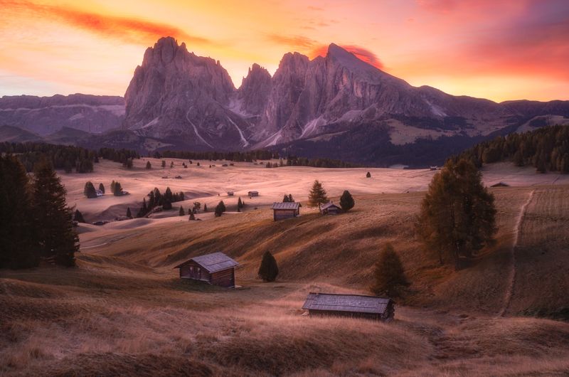 Доломиты в розовом фото превью