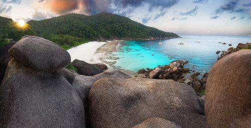 На рассвете...