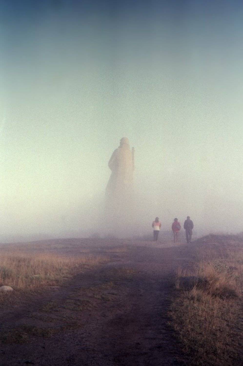Мурманск, Алёша, памятник, утро, туман, трое, дорога, осень, Александр Авилов
