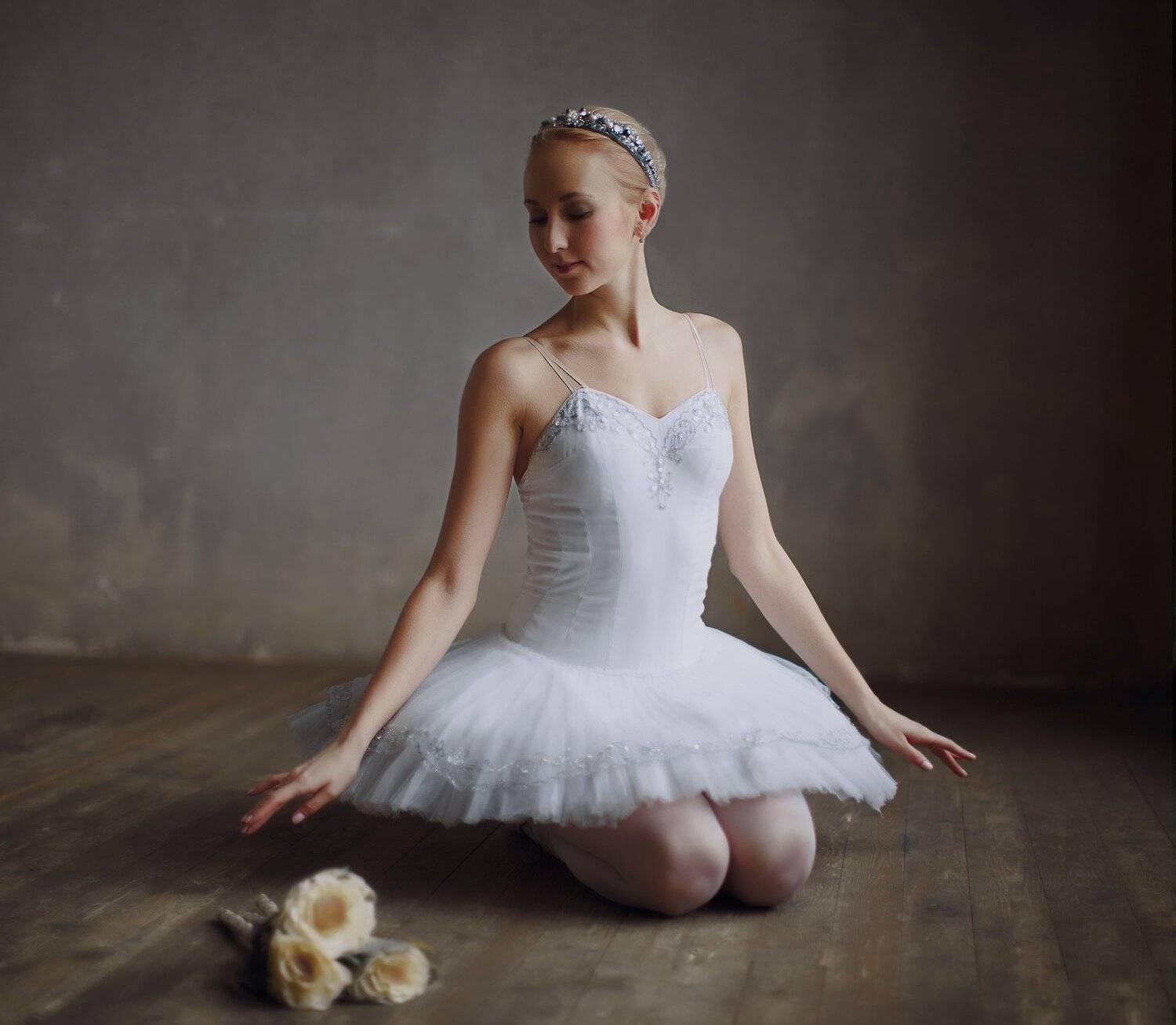 #ballerina #portrait #natural #light #moscow #russia, Hakan Erenler