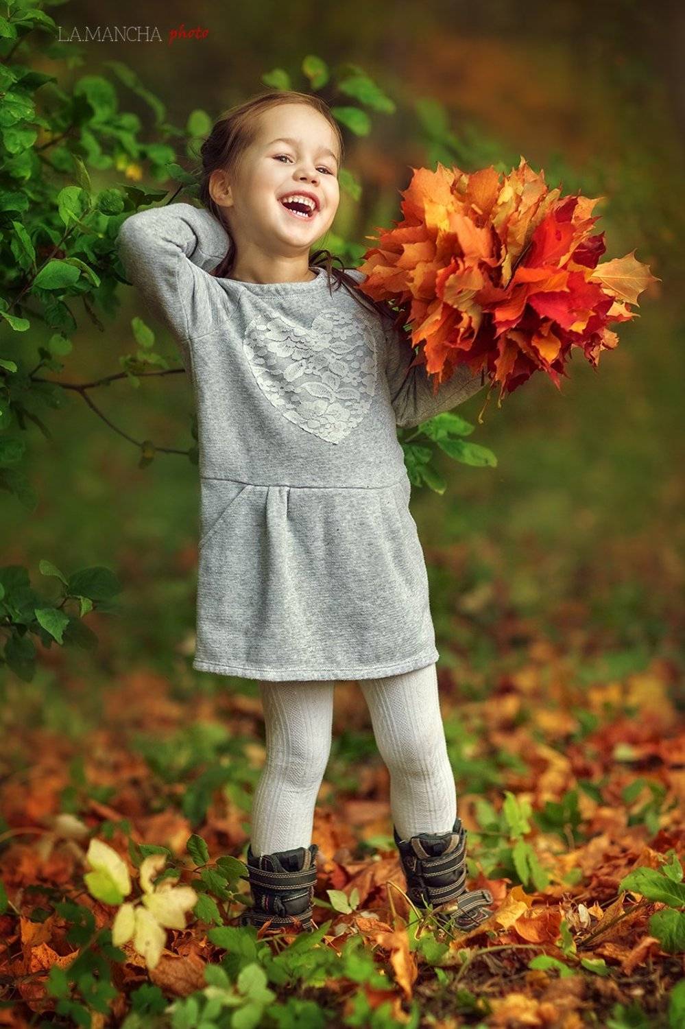 Девочка, Девочка с листьями, Золотая осень, Смех, Счастье, Улыбка, Смаль Марина