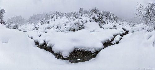 Заснеженное ущелье