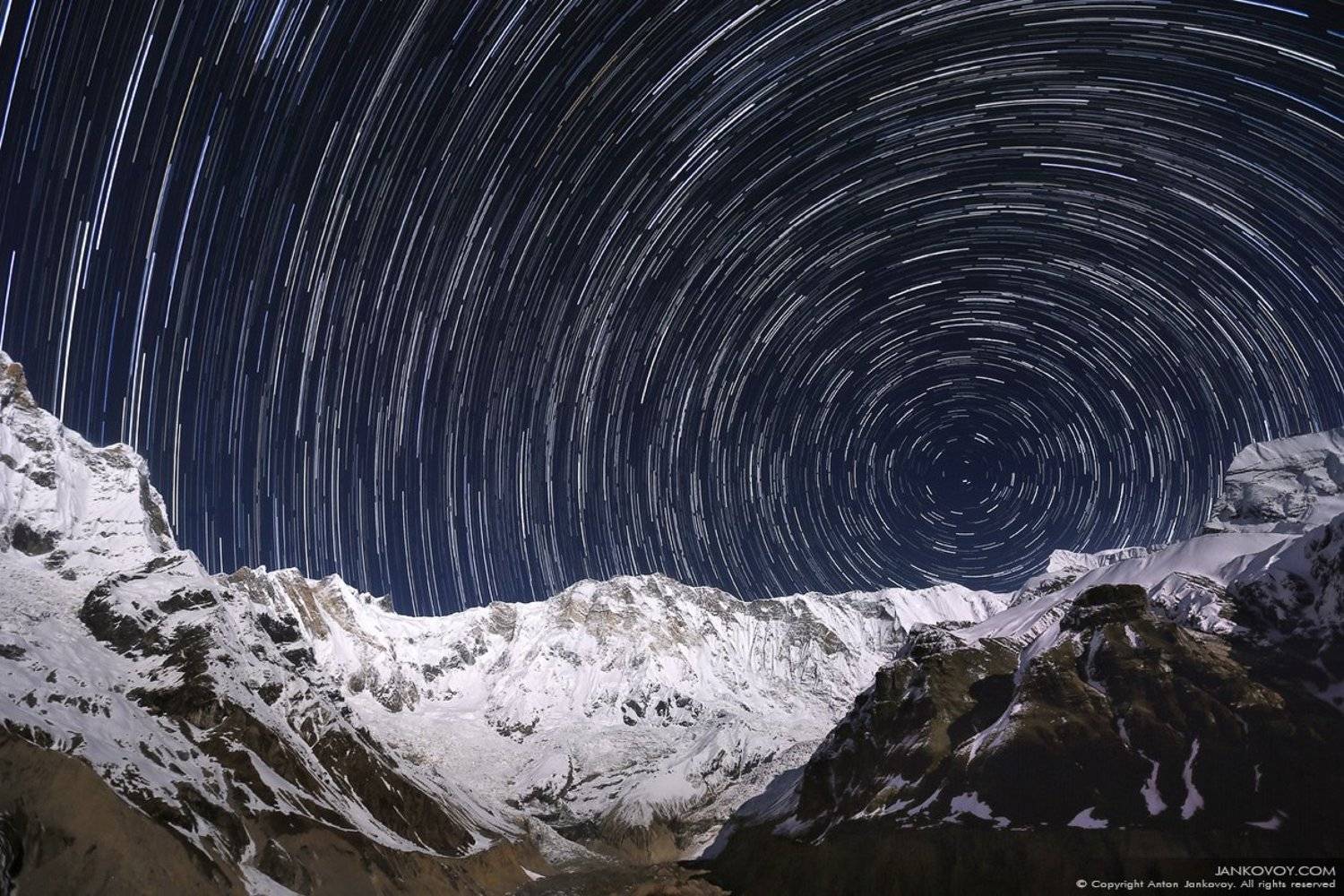 Непал, Гималаи, Аннапурна, ночь, звезды, полнолуние, луна, горы, базовый лагерь, треккинг, трек, снег, зима, пейзаж, небо, Антон Янковой (www.photo-travel.com)