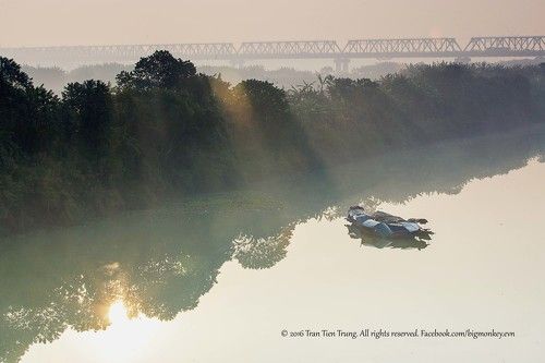 Hong river