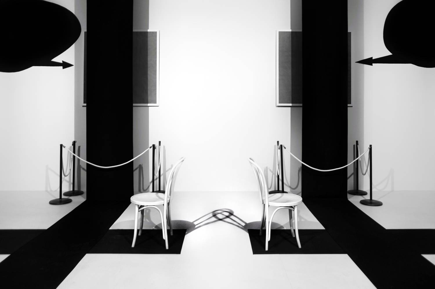 стулья, тени, соприкосновение, Зорин Миша