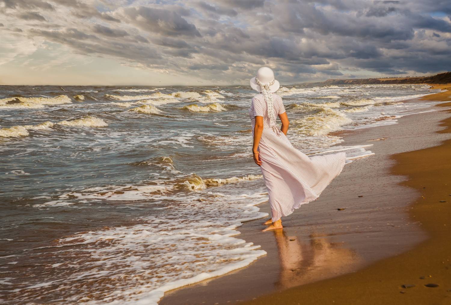 девушка море волны пейзаж, Мурзинов Виктор