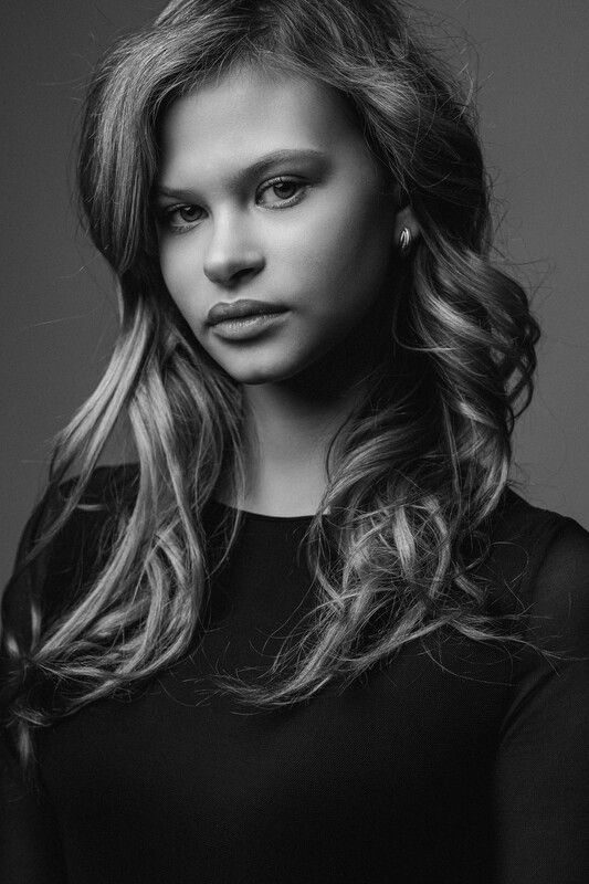 девушка, модель, портрет, фотосессия, гламур, girl, model, modeling, young, portrait, творческий портрет, женский портрет, woman, young woman, glamour, постановка, постановочная фотография, fashion, fine art, sensual, чб, черно-белое, bw Анфиса фото превью