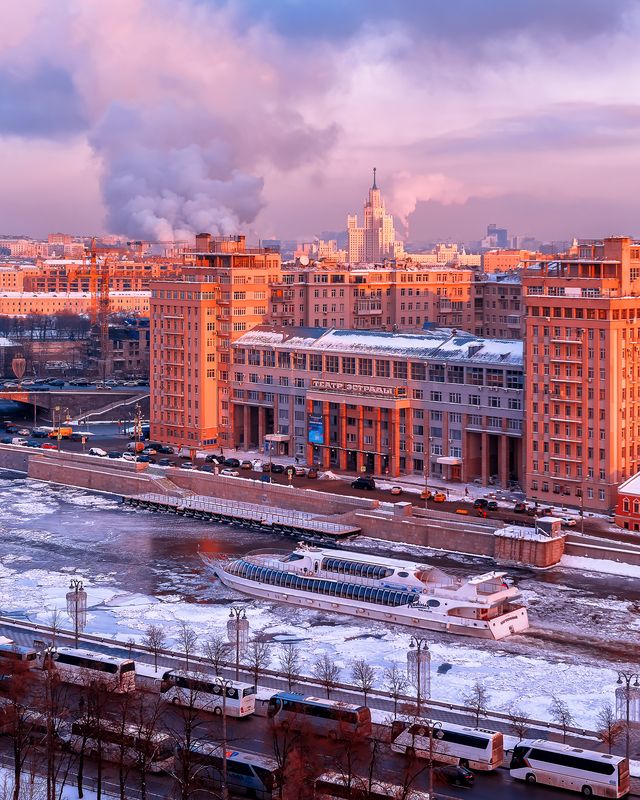 флотилия radisson, смотровая ххс, москва, городской пейзаж, зима, moscow, winter Вид со смотровой Храма Христа Спасителя (архив) фото превью