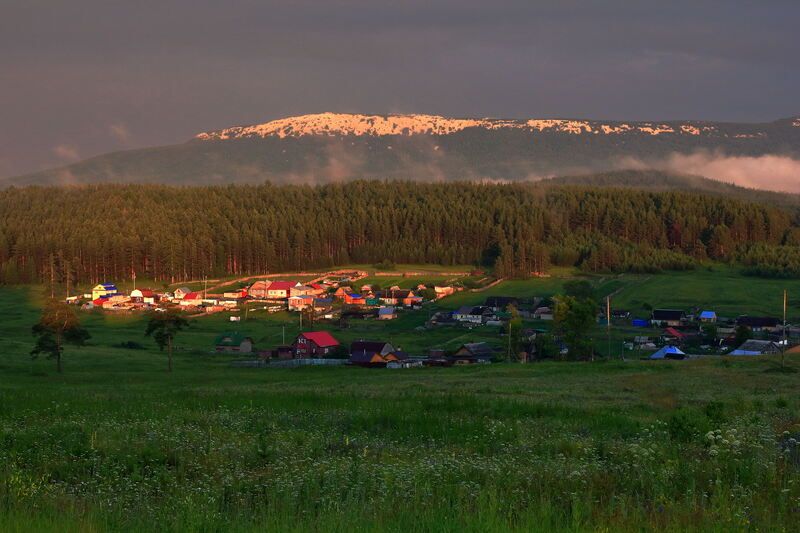 Обратная сторона Зюраткуля фото превью