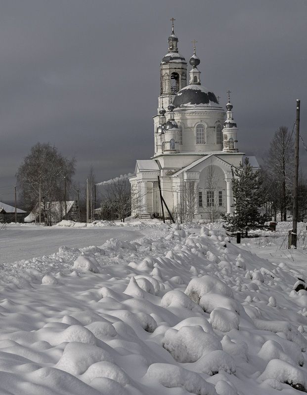 Сельский храм. фото превью