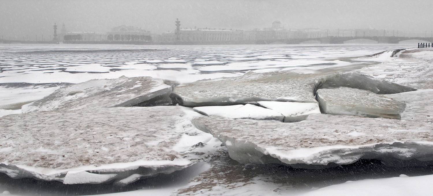 ,  александр михайлов