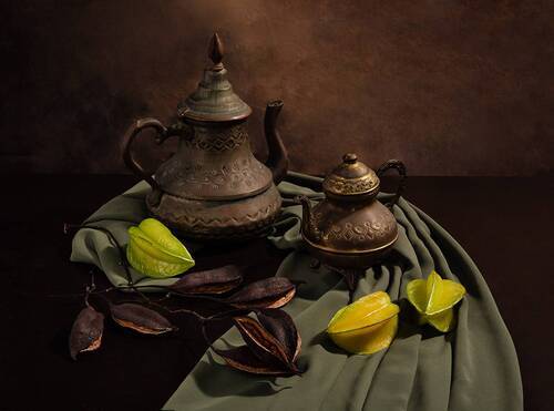 Натюрморт с карамболой.