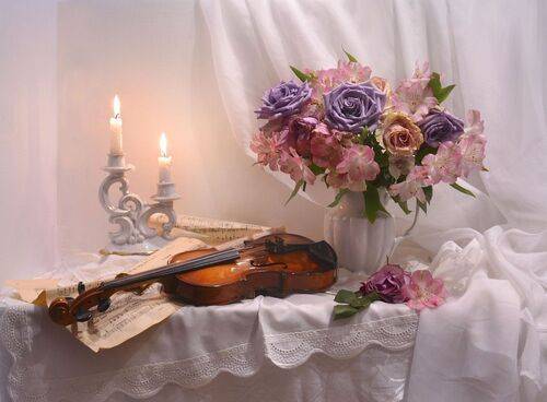 Звучала скрипка трепетно и нежно...