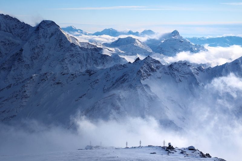 горы, кавказ, облака, снег, зима, cloud, mountain, caucasus, winter, snow, white, blue Среди облаков фото превью