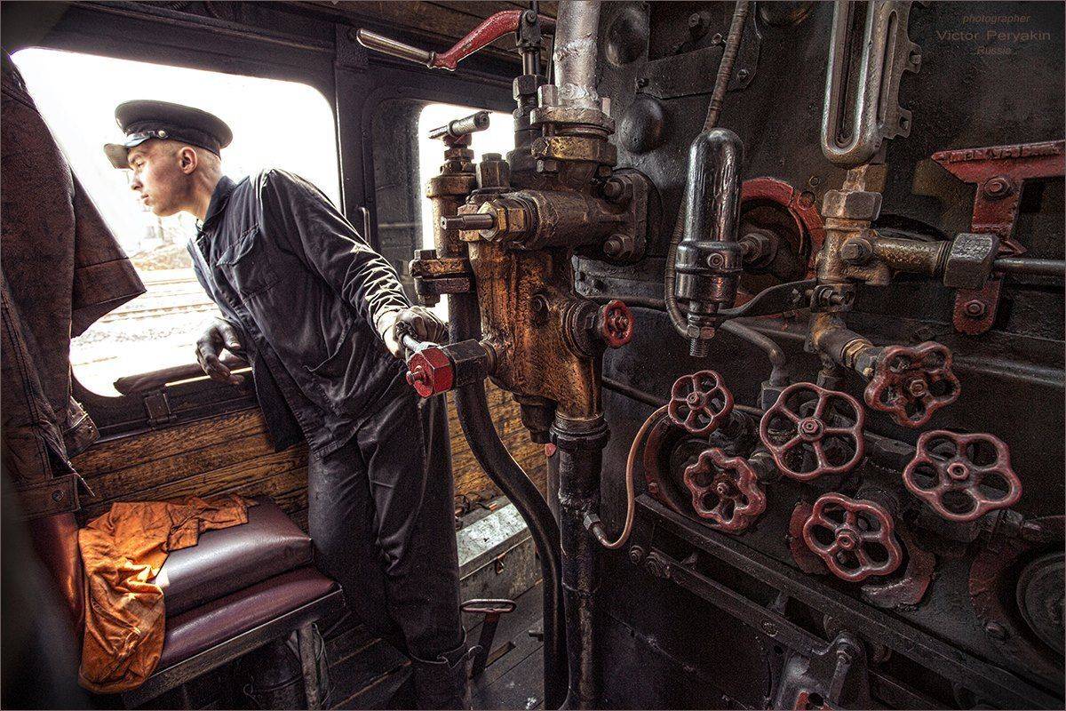 , Виктор Перякин