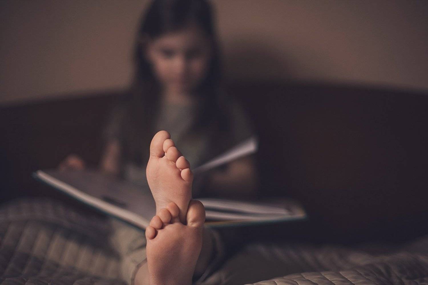 девочка, портрет, книга, Наталья Драчинская