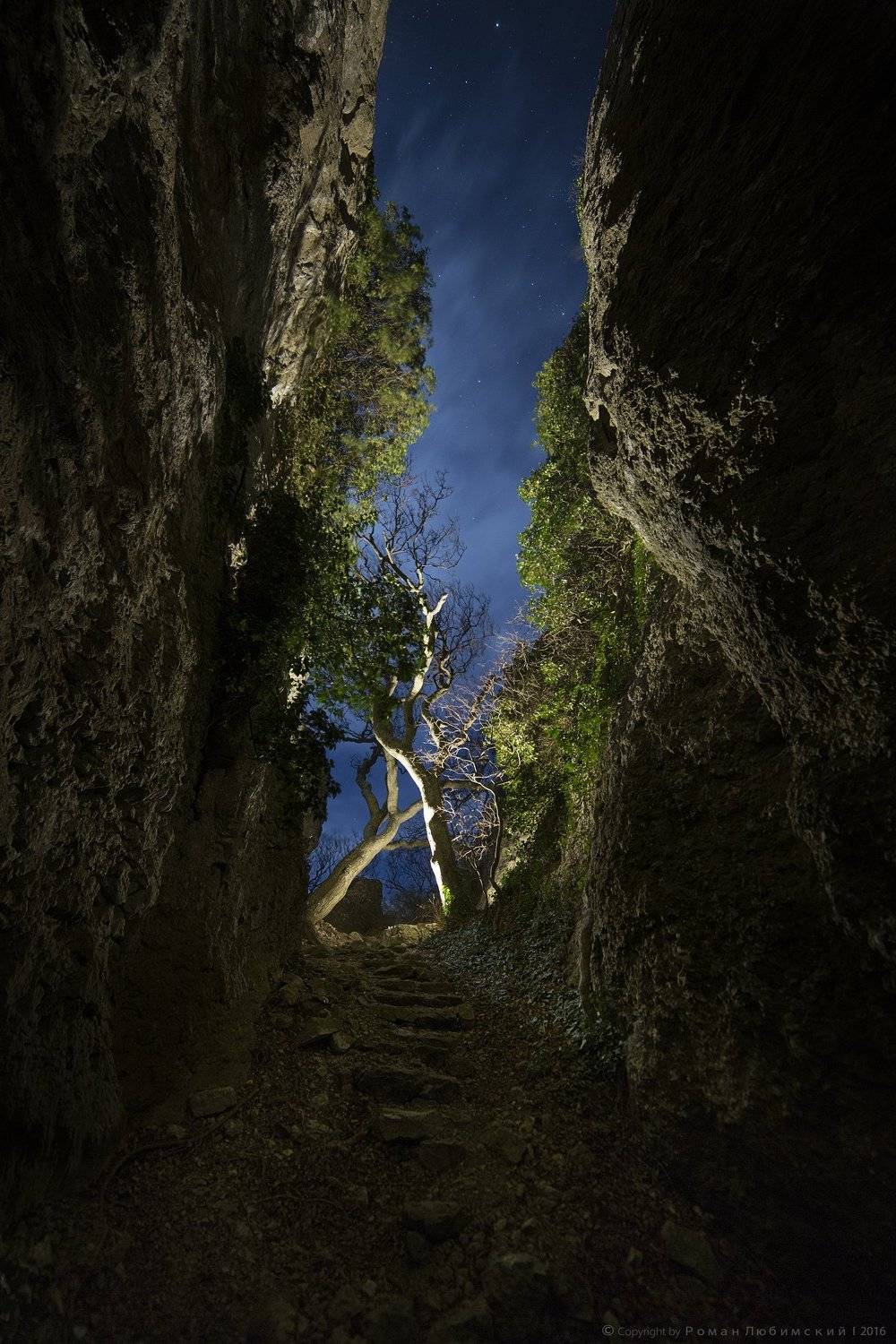 пейзаж, крым, ночной пейзаж, ночная фотография, красиво, скала, скалы, трещина, Роман Любимский