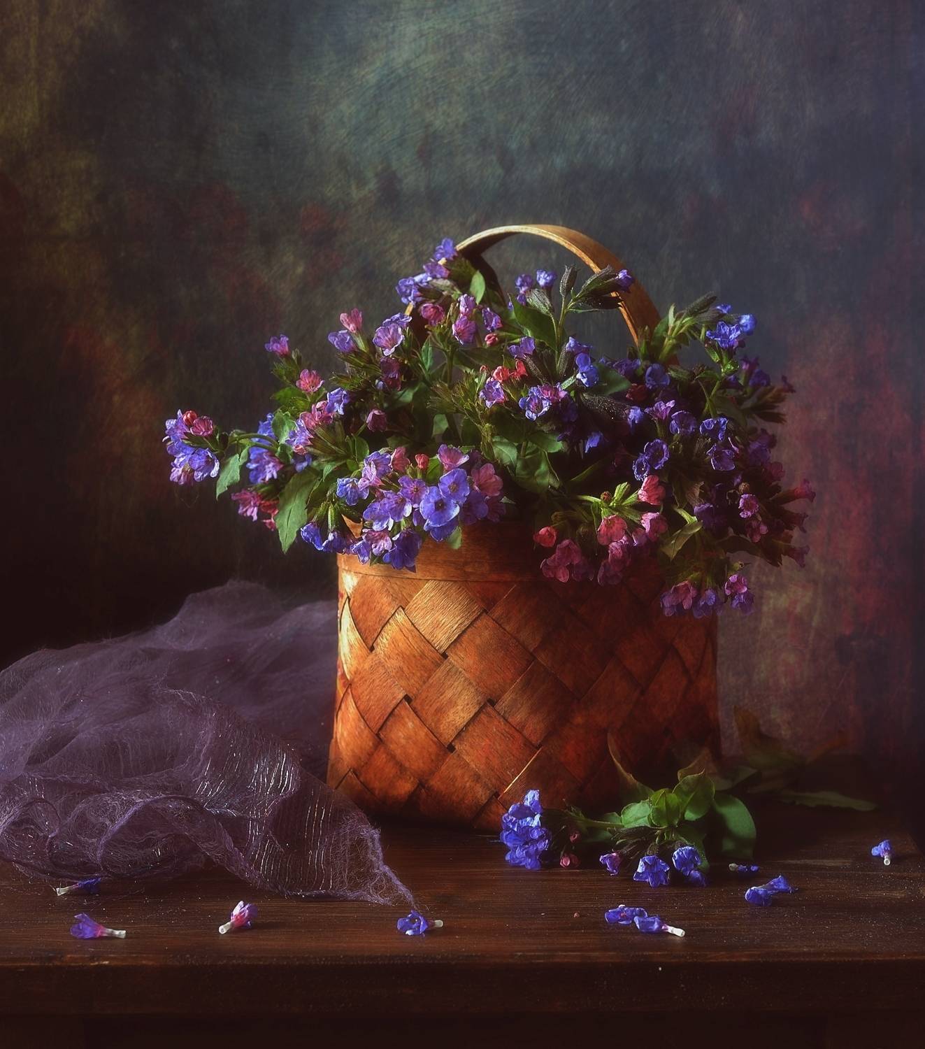 натюрморт,весна,цветы,медуница,первоцвет,корзинка, Наталия К