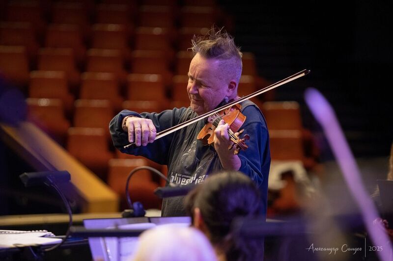 Репетиция перед концертом Найджела Кеннеди в Софии. 13.02.2025 фото превью