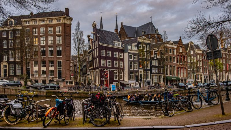 амстердам, голландия, нидерланды, канал, река, лодка, велосипед Где-то по рекам и каналам Амстердама в 2019... фото превью