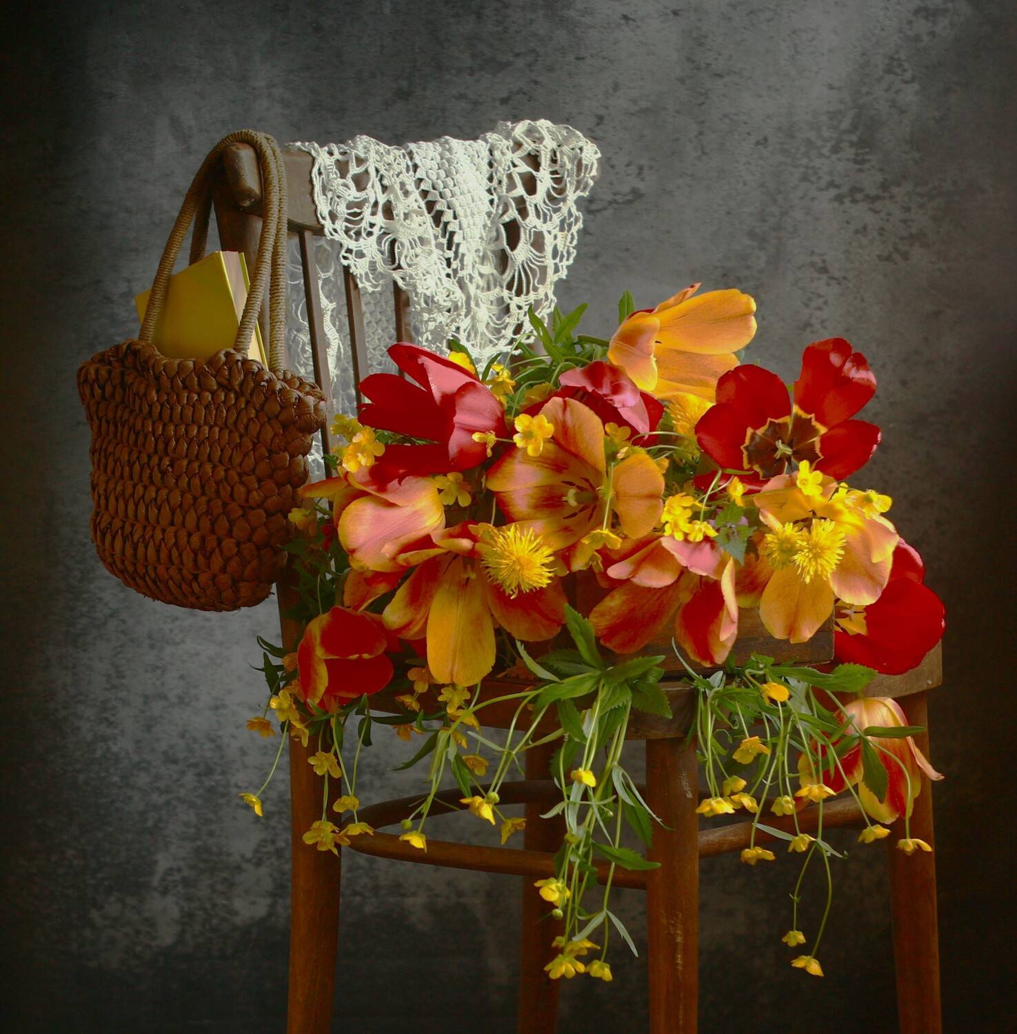 , Людмила Хрусталева*