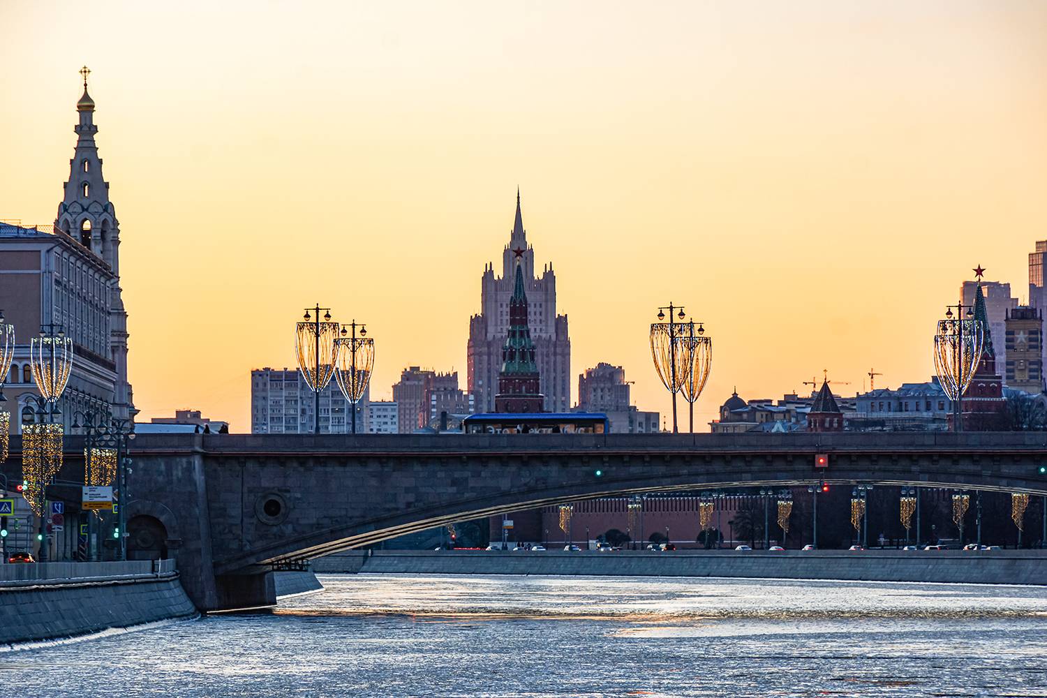 башни Кремль мосты Мид, Духанин Сергей