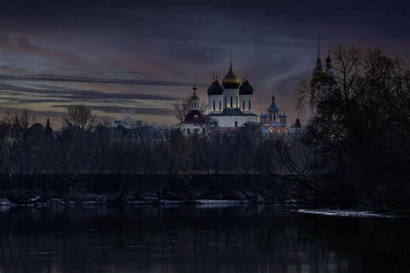 В объятьях ночи фото превью