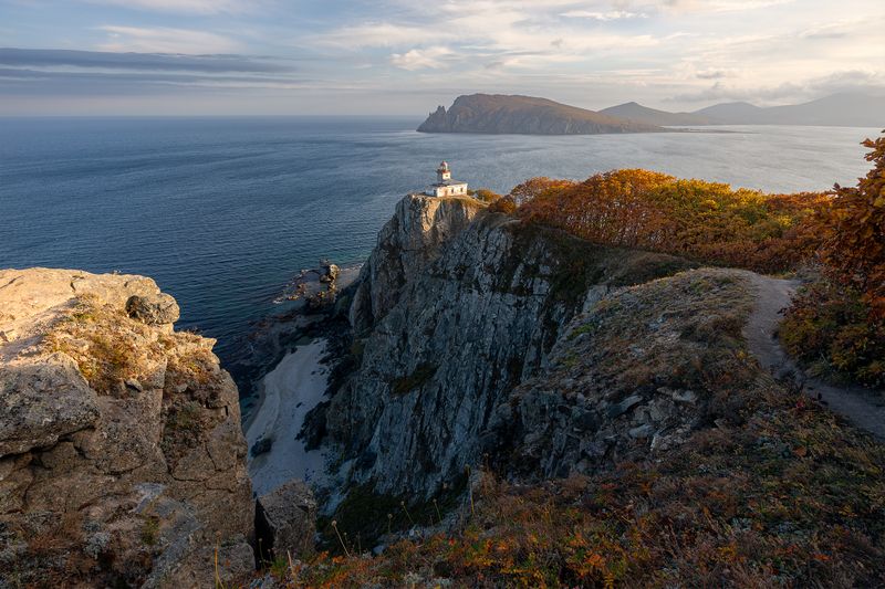 Приморье, Владивосток, Приморский край, Японское море, мыс балюзек, балюзек Маяк Балюзек фото превью