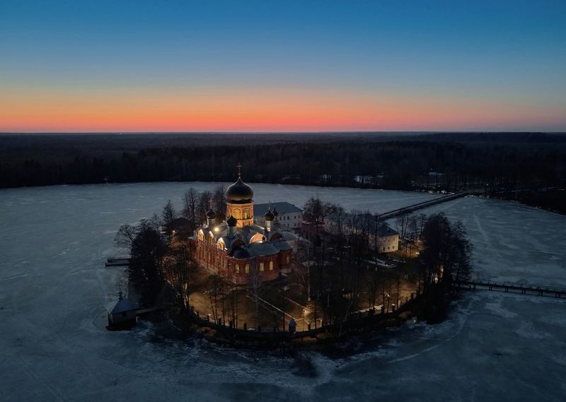 Покровская Свято-Введенская Островная пустынь женский монастырь *** фото превью