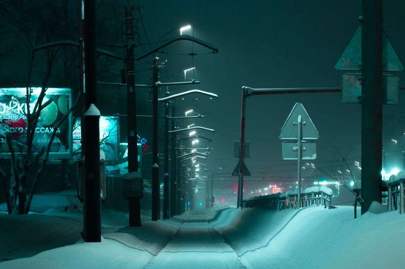 Ночь, улица, фонарь, трамвай фото превью