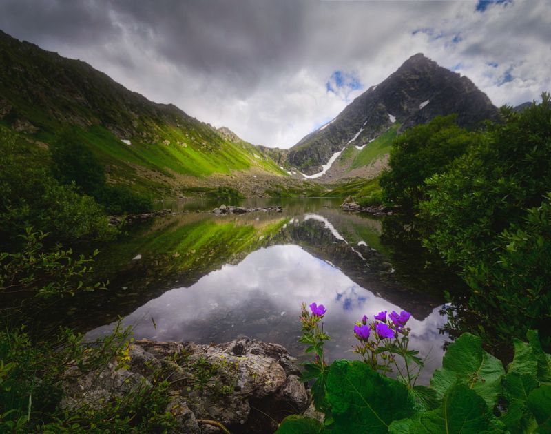 Архыз, Кавказ, Сказка Кавказа, КЧР На озере горном хмурился день... фото превью