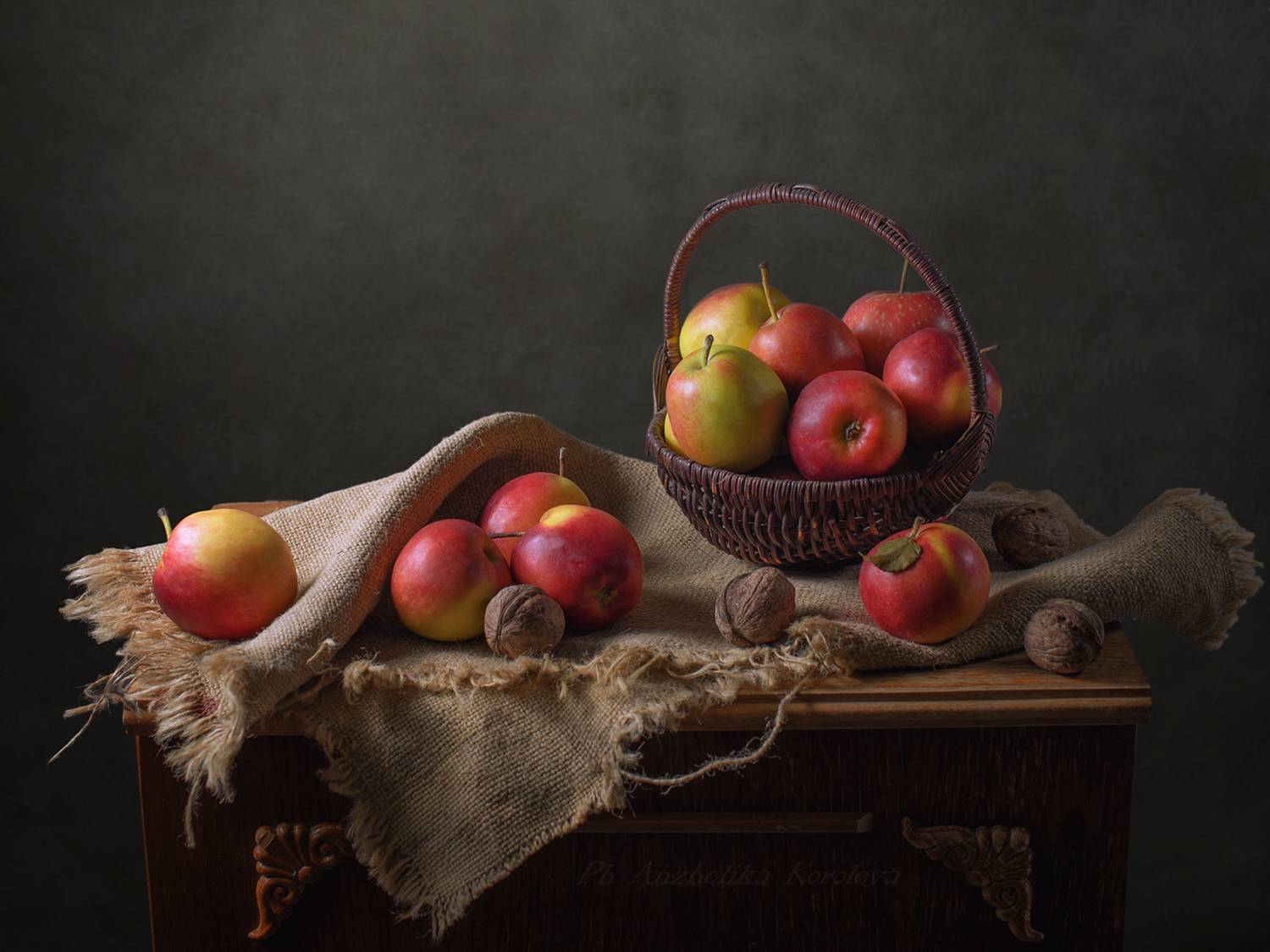 , Анжелика Королева