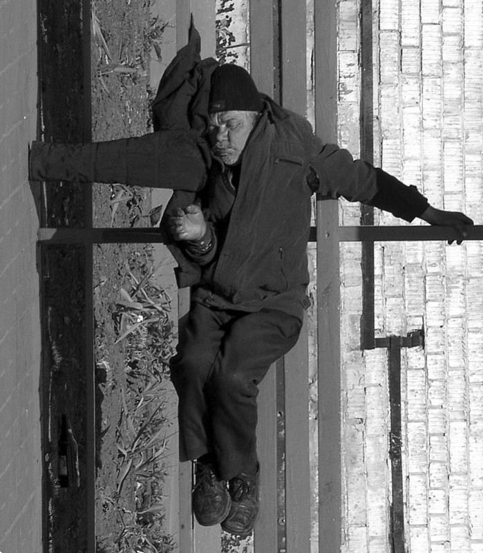 крест, сон на автовокзале крест фото превью