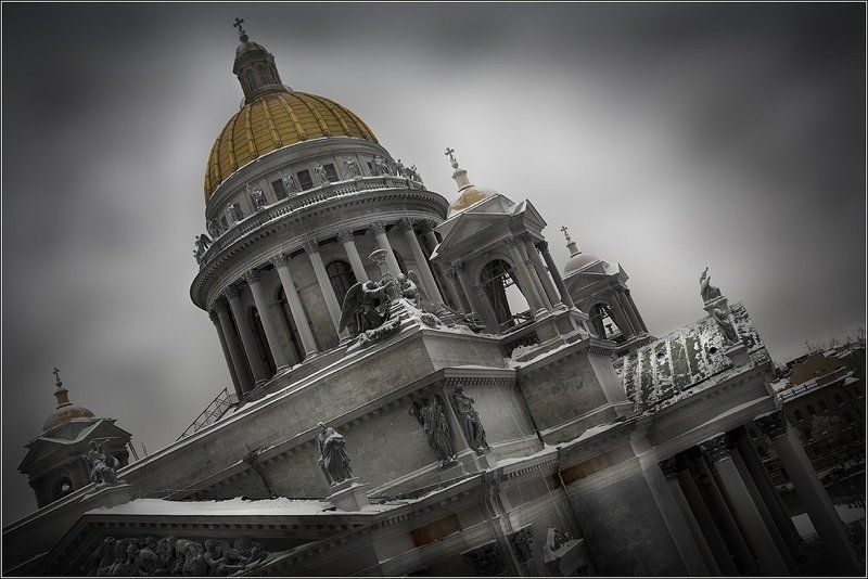 суровый фото превью