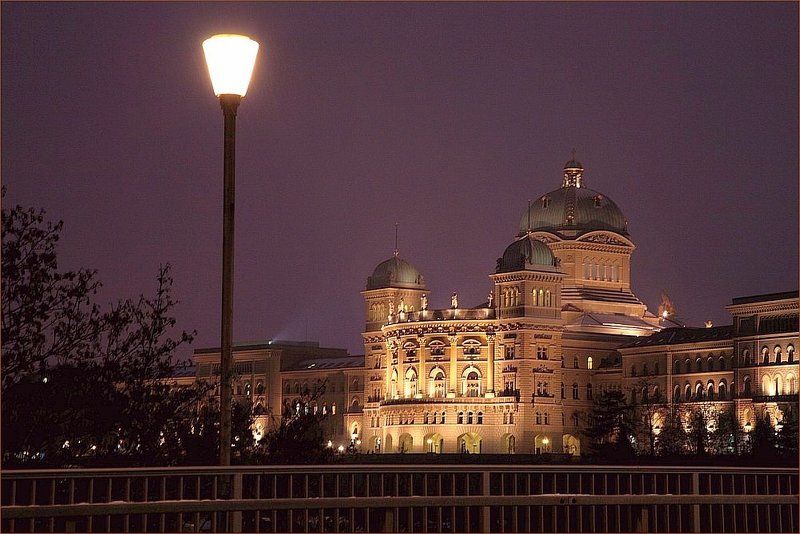 На мосту фото превью