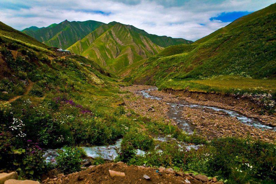 , василий астахов