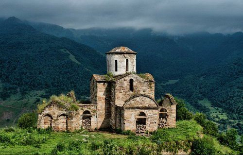 Святые руины