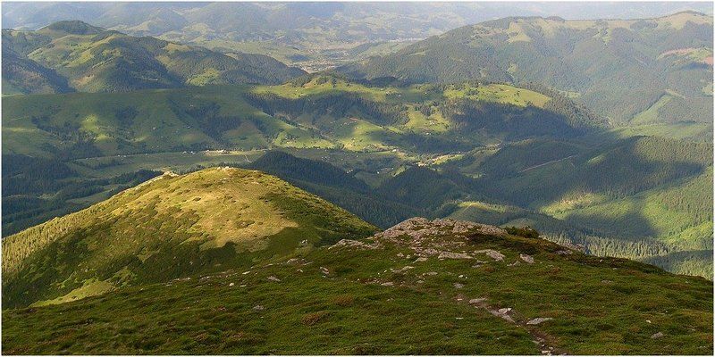 карпаты, горы Вид сверху... фото превью