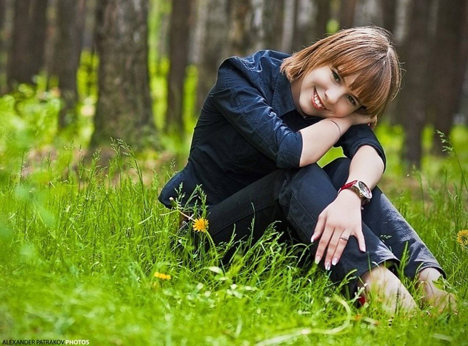 девушка,зелень,улыбка,весна, AlexandEr Patrakov