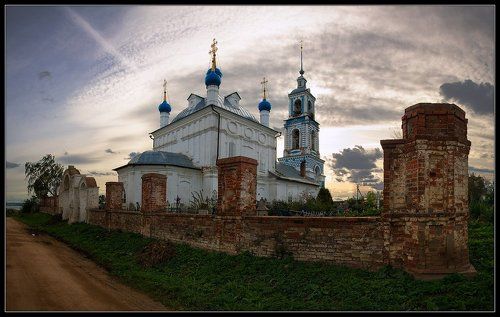 на древней русской стороне