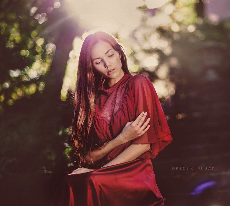 Red Lady фото превью